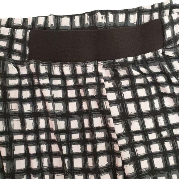 Nina Leonard | Plaid Checkered Pants - Picture 4 of 8